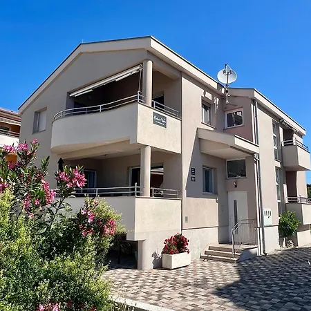 Baka Mara 2 - Elegant And Comfortable Apartment *